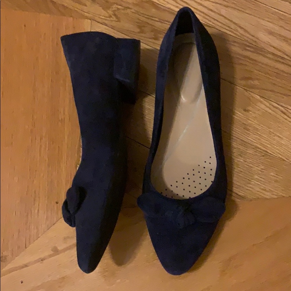 😍 Navy suede dressy flats